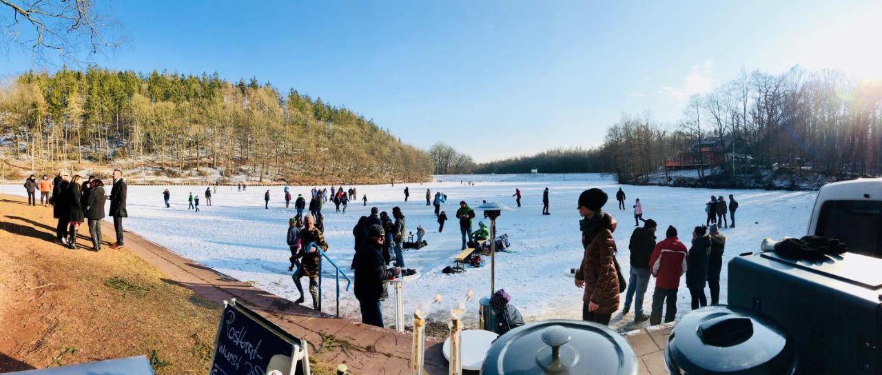 Ferienwohnungen & Campingfaesser Am Kunstteich Wettelrode Exterior foto